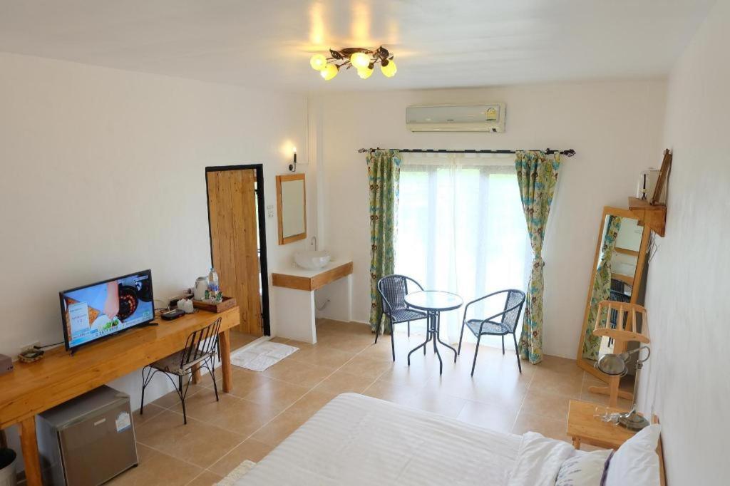Villa Tuscany Country Resort Suan Phueng Exteriör bild