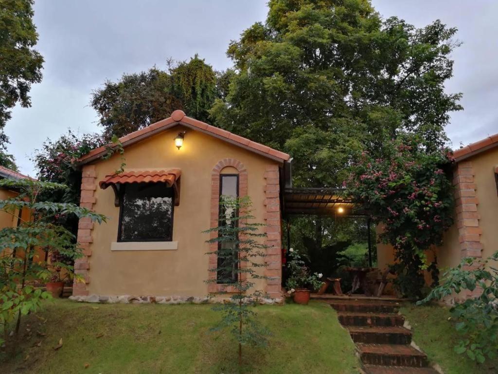 Villa Tuscany Country Resort Suan Phueng Exteriör bild