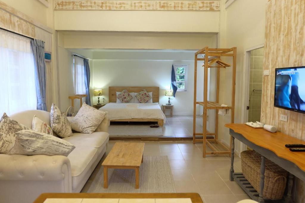 Villa Tuscany Country Resort Suan Phueng Exteriör bild