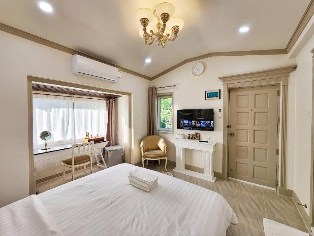Villa Tuscany Country Resort Suan Phueng Exteriör bild