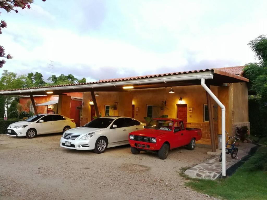 Villa Tuscany Country Resort Suan Phueng Exteriör bild